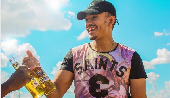 Watch! Shane Eagle Demonstrate The 'Rich Life'