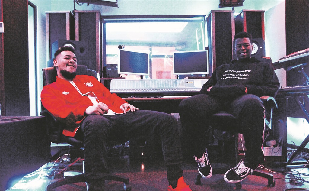 Check Out Anatii's World Class Studio [Video]