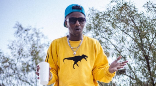 Emtee Partnering With STYLAGANG For Manando Merch