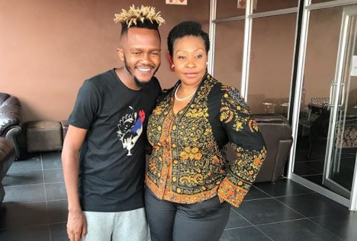 Kwesta Allegedly Get's Robbed