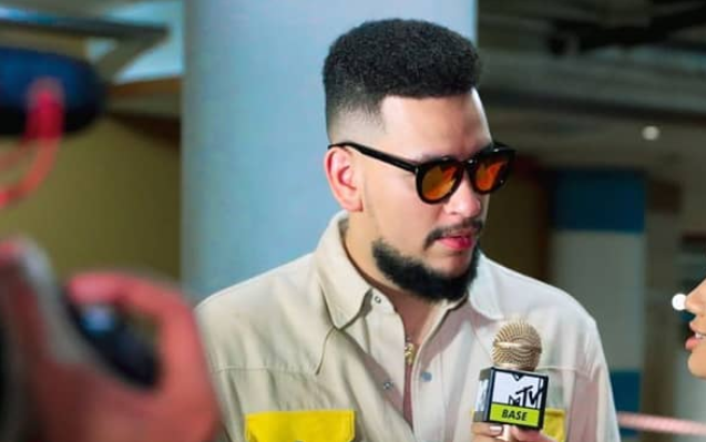 'I've Never Charged For A Feature,' Says AKA