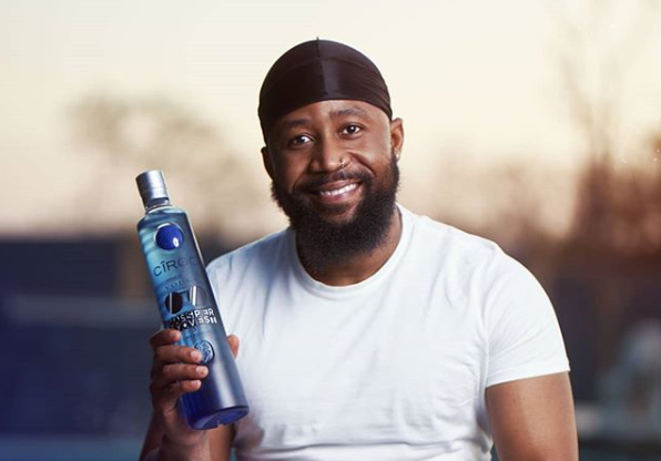 Cassper Responds To A Fans Comment On His Use Of AutoTune